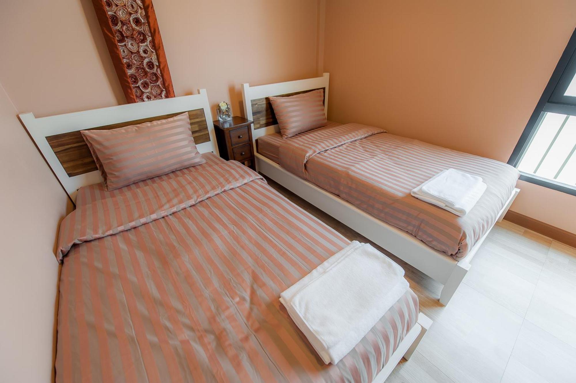 Full House Hotel Bangkok Room photo